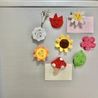 作品【選べる】かわいいお花のフェルトマグネット