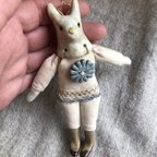 作品陶器　うさぎの人形　ブローチ　ペンダント