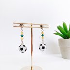 作品サッカー　ピアス　黄　イエロー　サポーター