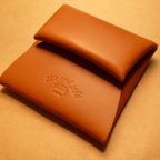 作品【名入れ無料】革のコインケース　cognac コニャック