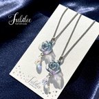 作品薔薇と雫のネックレス🌹レジン＆クリスタルガラス使用