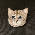 作品猫の刺繍ブローチ【送料無料】