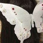 作品【一点モノ】和紙でできた蝶のバレッタ