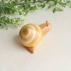 作品カタツムリ 黄 (★台付き) wooden snail