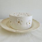 作品白い花模様のイミテーションケーキ　15cm  クレイケーキ　