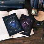 作品魔法の本のようなブックカバー 月の満ち欠け・12星座（ギャラクシー）・手帳カバー（A6）ほぼ日手帳カバー 文庫本 星 宇宙