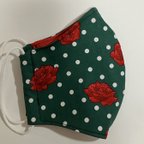 作品  【🌹クリスマスカラーの薔薇❤️】レディースマスク　個性的　可愛い　クリスマス