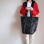 作品新作・ジップポケットジップトートバッグ /レジャーシート素材 PE【ブラックにブラック（メタルジップ）】/ zip pocket zip tote bag