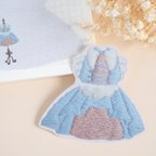 作品ダイカットメモ - 刺繍のお洋服 No.4