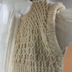 作品❀秋冬糸❀手編みニット ワイドサイズベスト　生成りぽい白