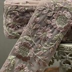 作品[実物のお色味と違う場合があります] インド刺繍リボン　花　インド刺繍　スパンコール　刺繍リボン　リボン　りぼん　※10月8日よりゆうパケットにて発送