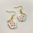 作品グラデーションのお花ピアス