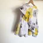 作品Big flower back frill design blouse