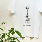 作品"Be my self" おめかしキリン Tシャツ