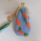 作品【手刺繍】にんじん！の小さな小さなバッグチャーム