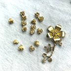 作品10個　小さな花芯パーツ　高さのあるタイプ　ゴールドメッキ