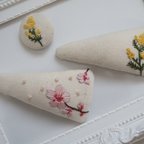 作品《春の花刺繍》＊桜＊　三角ぱっちんピン