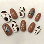 作品カウ柄ターコイズネイル🐄