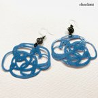 作品【chockmi】切り絵ピアス（モヤモヤブルー）