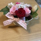 作品赤とピンクの薔薇の，ブリザードフラワー