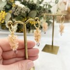 作品寄り添う想い枝垂れ桜　イヤリング／ピアス