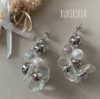 作品RUKIRIRIA #760 シルバー×パール×オーロラフラワーピアス  大ぶりピアス 大ぶりイヤリング 