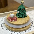 作品赤いドレスアップわんこのクリスマスツリーと一緒に