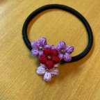 作品刺繍糸のお花ヘアゴム