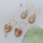 作品1点物 花びらを封じた雫&ハートのピアス/イヤリング