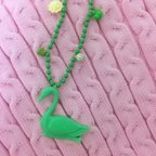 作品GREEN SWAN NECKLACE