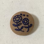 作品北欧風のお花 刺繍ヘアゴム 刺繍ブローチ 刺繍くるみボタン