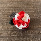 作品二色小椿のコーム✳︎桐箱入【つまみ細工/正絹】Small camellia hair ornament
