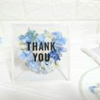 作品「THANK YOU」感謝をこめて さわやか ハートリース 入り ガラスアレンジ アーティフィシャルフラワー マジカルウォーター 夏アレンジ  バラとアジサイのアレンジ 