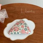 作品Liberty三角パッチンピン♡ Celandineピンク