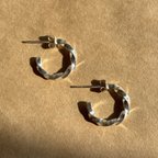 作品【片耳用】フープピアス〈ツイスト〉/hoop pierce〈twist〉