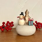 作品《new》木製☆雪だるまの贈り物　クリスマス飾り オブジェ