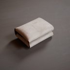 作品イタリアンレザーで作った【コンパクトな二つ折り！レザーミニウォレット：gray】革 ミニ財布  グレー メンズ レディース  シンプル ナチュラル 　