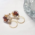 作品＊花びらとじこめたレジンのイヤリング