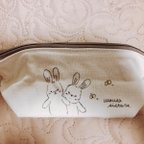 作品「仲良しうさうさ」たっぷりペンケース