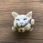 作品木製 猫のブローチ(白ねこ)