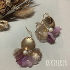 作品RUKIRIRIA #755 ゴールド×ピンク花びらピアス  大ぶりピアス 大ぶりイヤリング 