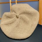 作品手編みベレー帽