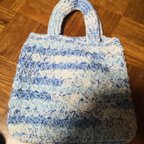 作品手編みのバッグ