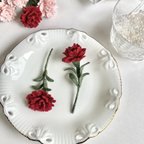 作品【受注】立体刺繍 カーネーション 《赤》の ブローチ carnation 