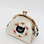 作品黒猫ちゃん刺繍のがま口ポーチ