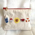 作品夏を詰め込んだ刺繍ポーチ