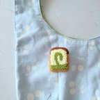 作品ぐるぐる巻き巻き模様♪　うずまき食パンの刺繍ブローチ　～　抹茶　～