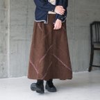 作品オシャレに防寒◎ハンドステッチで彩るコーデュロイロングスカート（22w-19）ダークブラウン