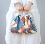 作品スラッシュキルト ２WAY クラッチバッグ ハンドバッグ 【clutch bag】 キャロットオレンジ x ブルーシェル