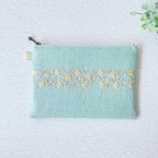 作品手刺繍16㎝ファスナーフラットポーチ（淡いグリーン）